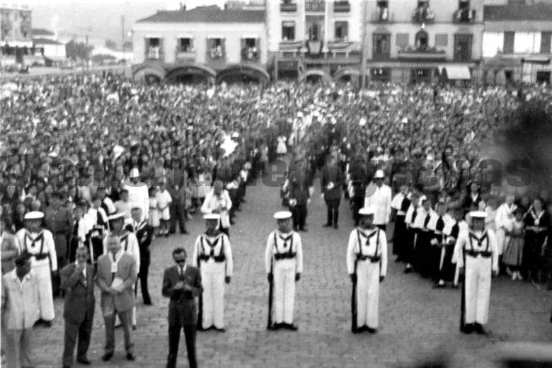 Coronaci&oacute;n lit&uacute;rgica en 1954
