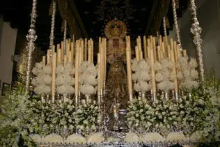 images/stories/marzo/virgen esperanza 2.jpg