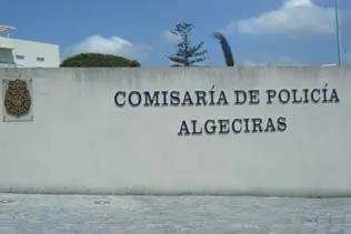 images/stories/2010noviembre2/policia.jpg