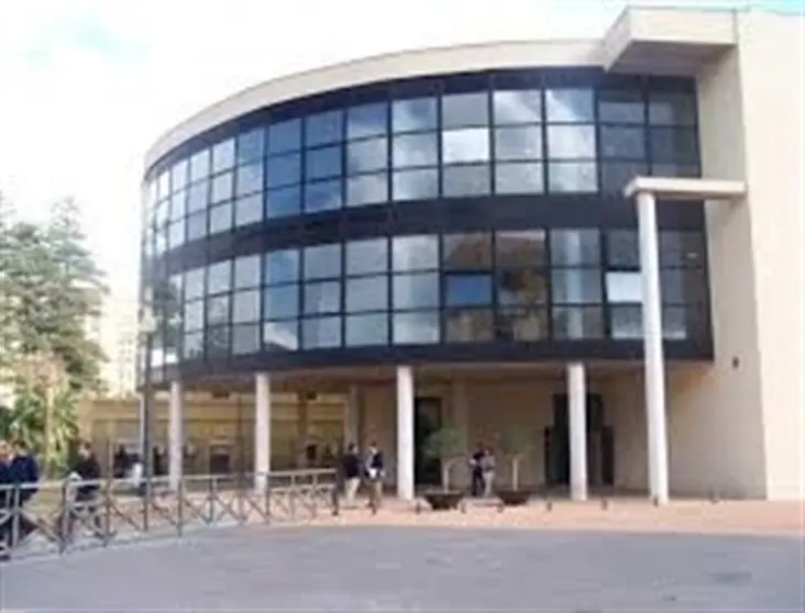 ayuntamiento de la l&iacute;nea