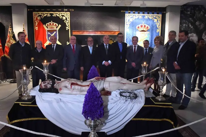 INAUGURACI�_N DE LA EXPOSICI�_N DE LA COFRAD&Iacute;A DEL SANTO ENTIERRO 