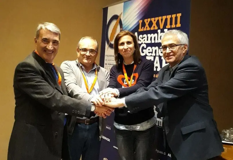 Miembros de la APGE, en Albacete. A. I.