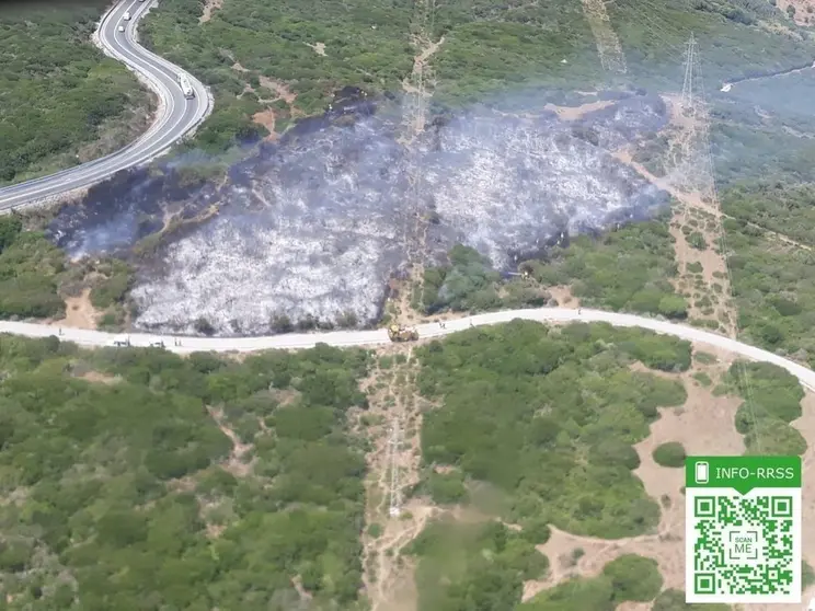EuropaPress_2249507_Incendio_en_el_paraje_Arroyo_de_Matatoris_en_Tarifa