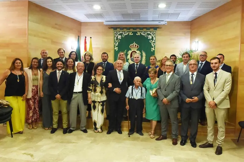 2-ACTO INSTITUCIONAL ENTREGA DE LAS MEDALLAS DE LA PALMA