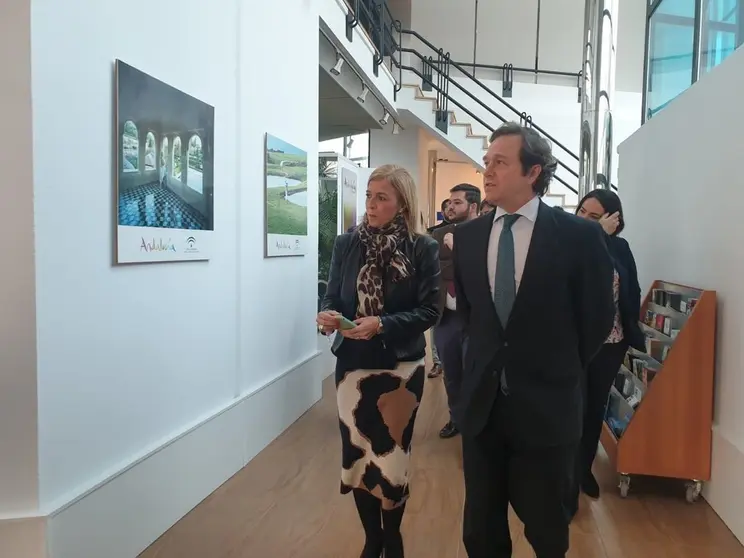 Eva Pajares, durante su visita al edificio de Turismo.