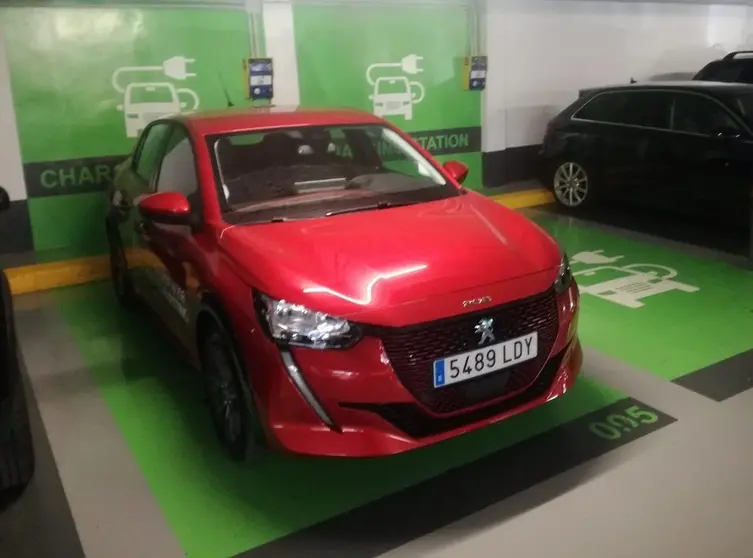 peugeot 208 full electric