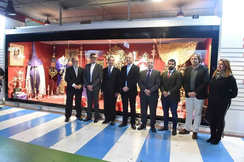 EXPOSICION SEMANA SANTA CORTE INGLES