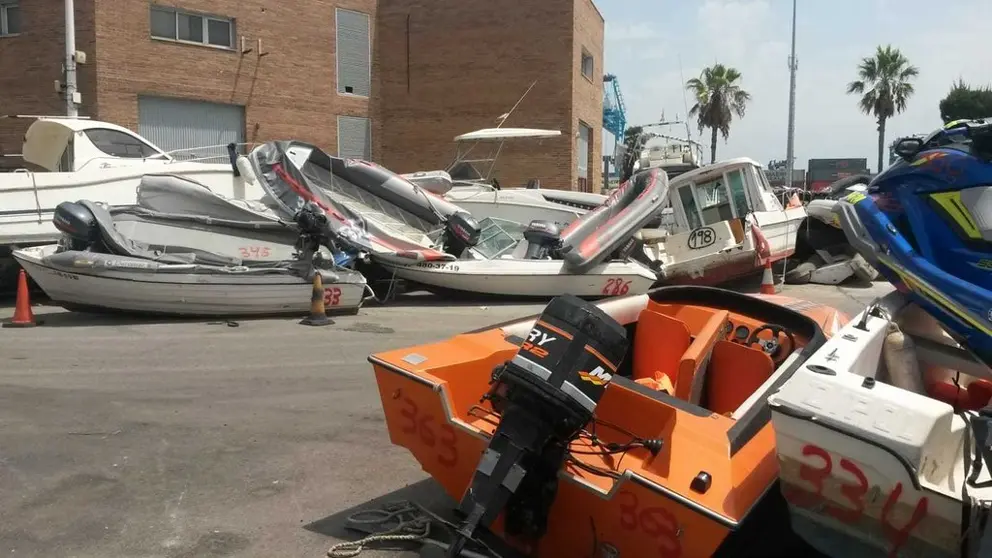 embarcaciones amontonadas