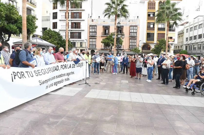 CONCENTRACION APOYO CUERPOS POLICIALES