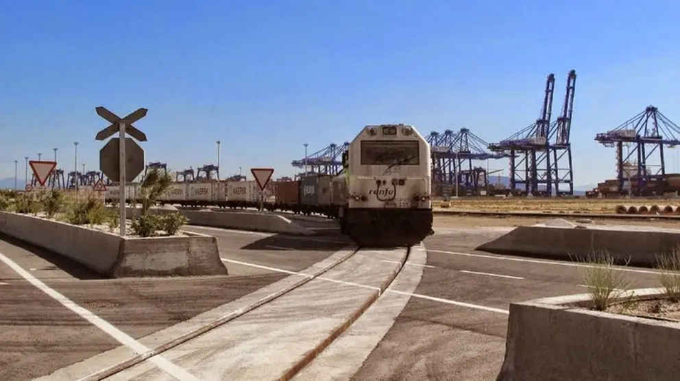 terminal ferroviaria del puerto