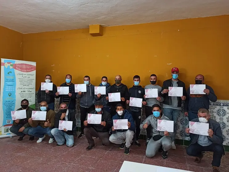 Los participantes en la formaci&oacute;n.