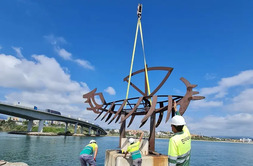 Traslado escultura Laja Alta 1