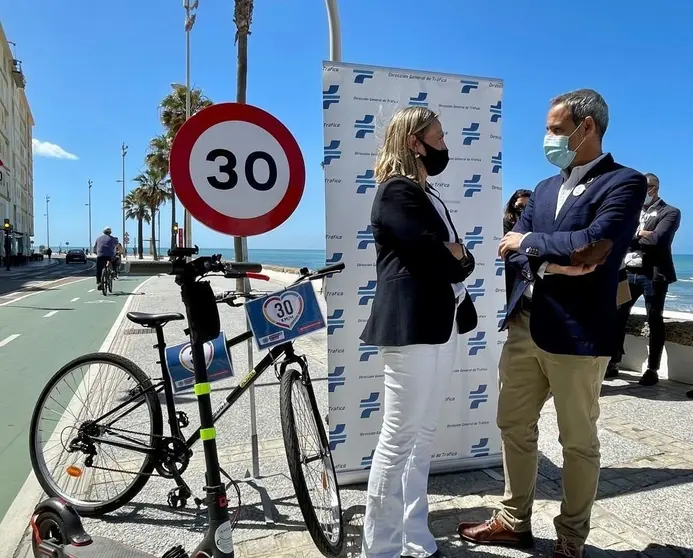 presentaci&oacute;n en C&aacute;diz del nuevo l&iacute;mite de velocidad