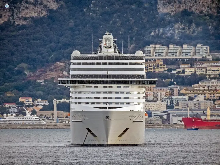 Crucero.