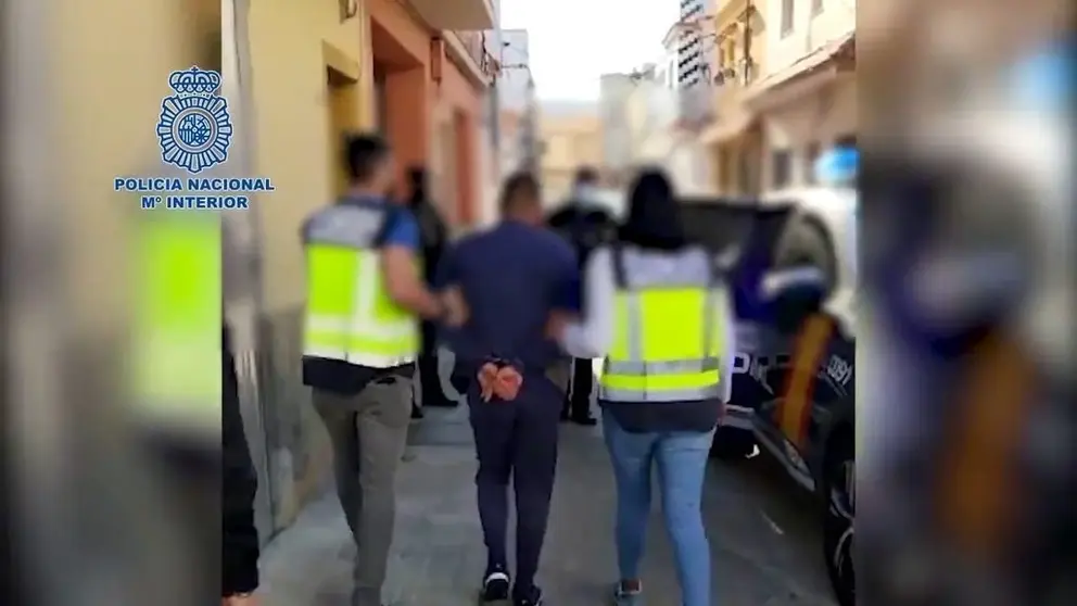Detenci&oacute;n de uno de los acusados de des&oacute;rdenes p&uacute;blicos en los altercados de La L&iacute;nea.