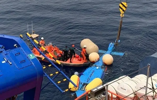 Helic&oacute;ptero recuperado.