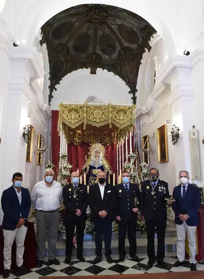 OFRENDA FLORAL POLICIA LOCAL