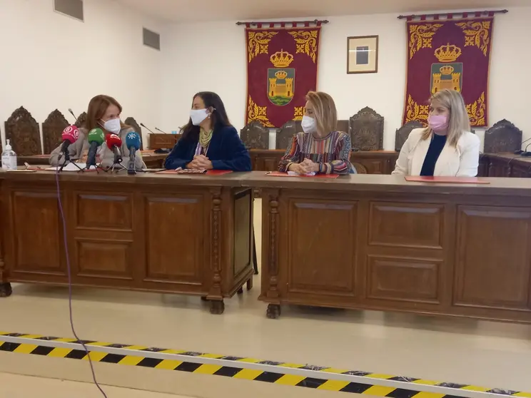 empresarias rueda de prensa