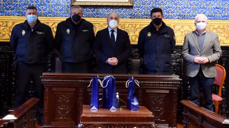 1-PRESENTACION-NUEVOS-COMISARIOS.JPG_928614399