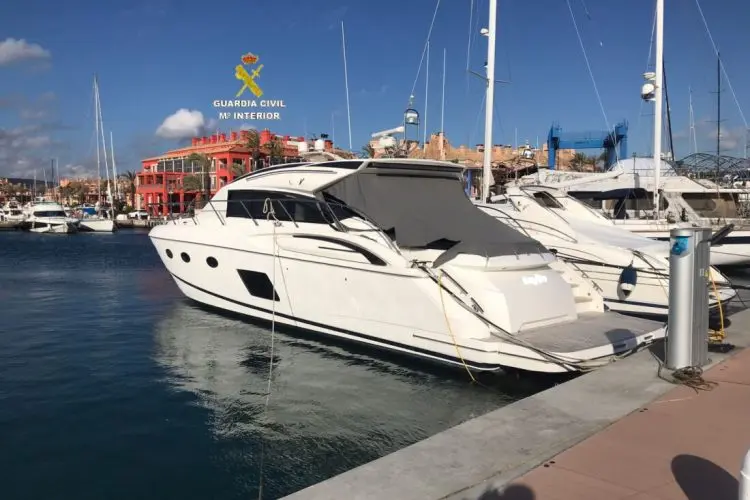 yate  en cuesti&oacute;n