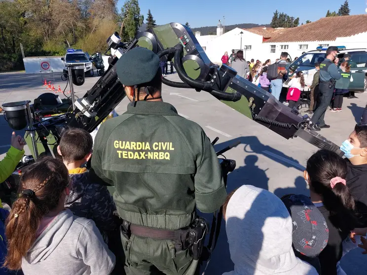 18022022 REGALO GUARDIA CIVIL POR 50 ANIVERSARIO (1)