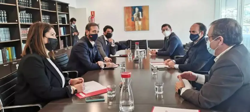 reuni&oacute;n Bouza