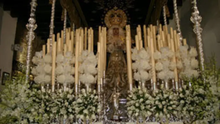 images/stories/marzo/virgen esperanza 2.jpg