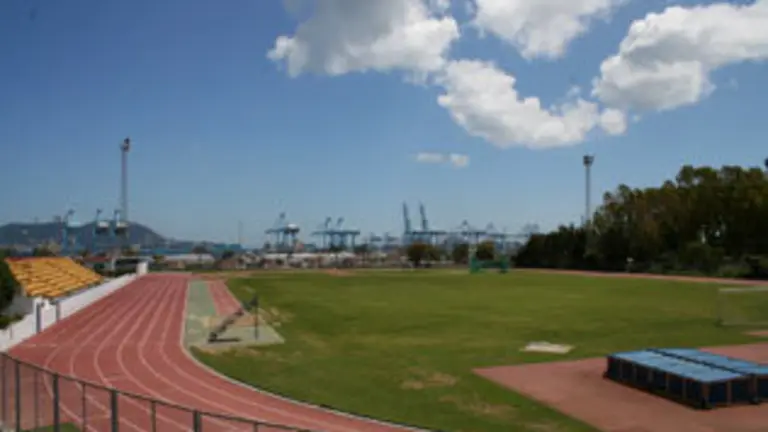images/stories/mayo1/10estadioatletismo.jpg