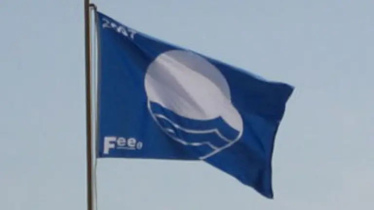 images/stories/mayo1/10banderaazul.jpg
