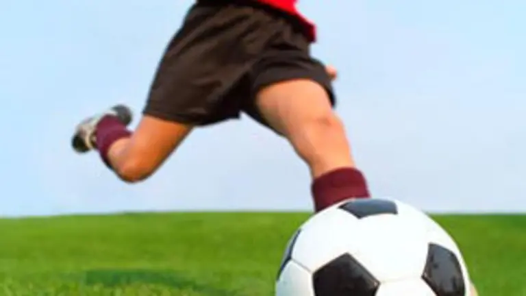 images/stories/junio/ninos-deporte-futbol1.jpg