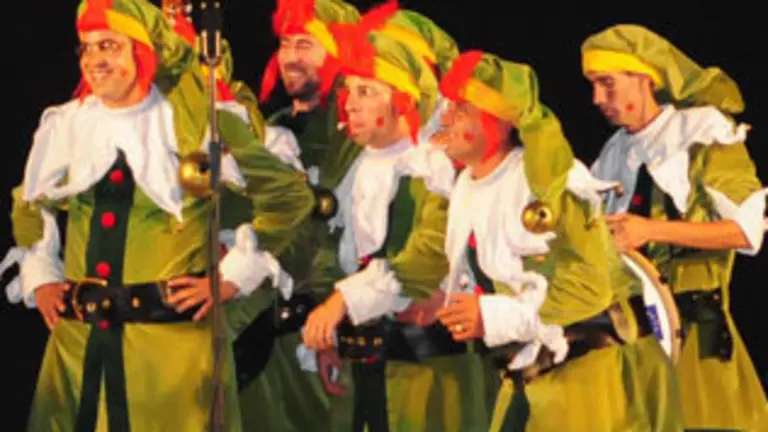 images/stories/Agosto2010/nochecarnaval.jpg