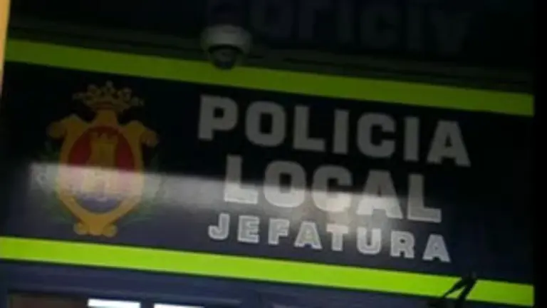 images/stories/2010septiembre2/1policialocal.jpg