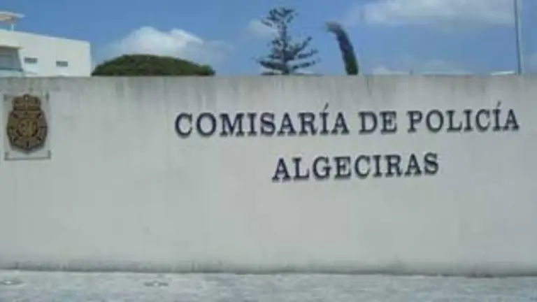 images/stories/2010noviembre2/policia.jpg
