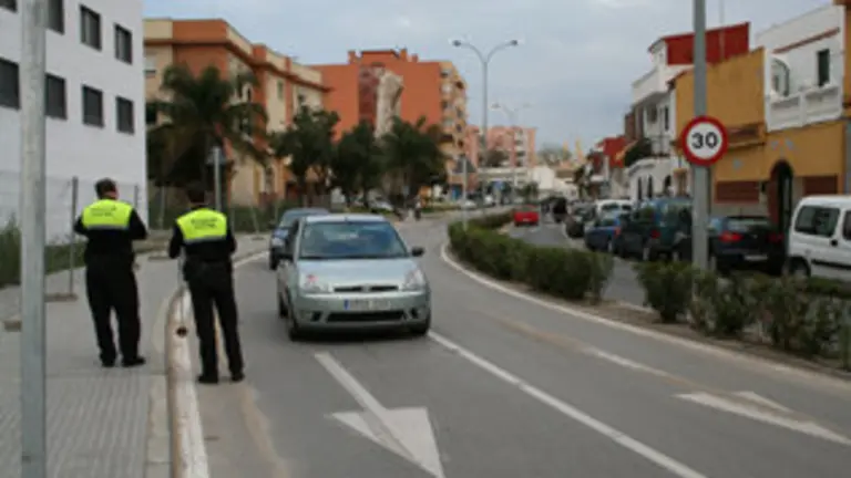 polic&iacute;a local en aguamarina