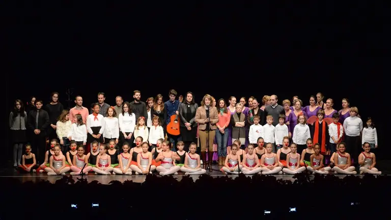 gala-benefica-escuela-sanchez-verdu