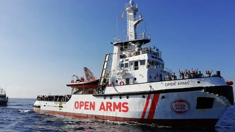 open-arms