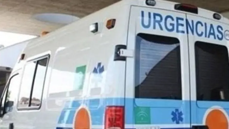 los-conductores-de-ambulancias-en-cadiz-inician-huelga-indefinida-e1546509231903
