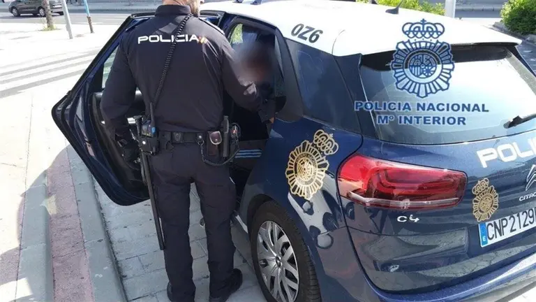 detenci&oacute;n de la polic&iacute;a