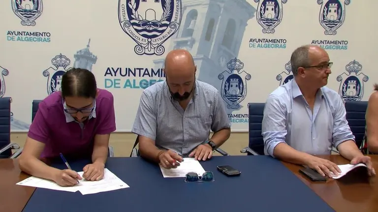 portavoces de la oposici&oacute;n