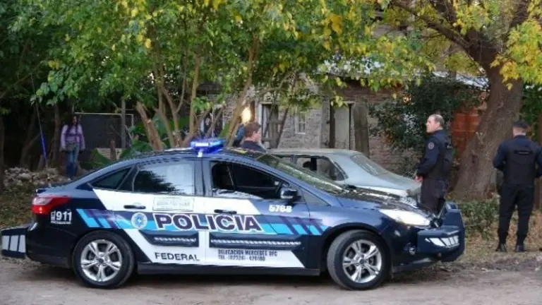 polic&iacute;a argentina