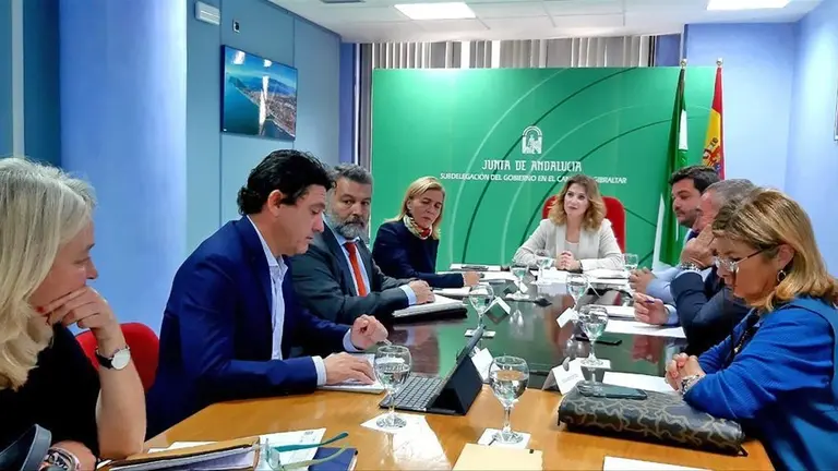 reuni&oacute;n en subdelegaci&oacute;n