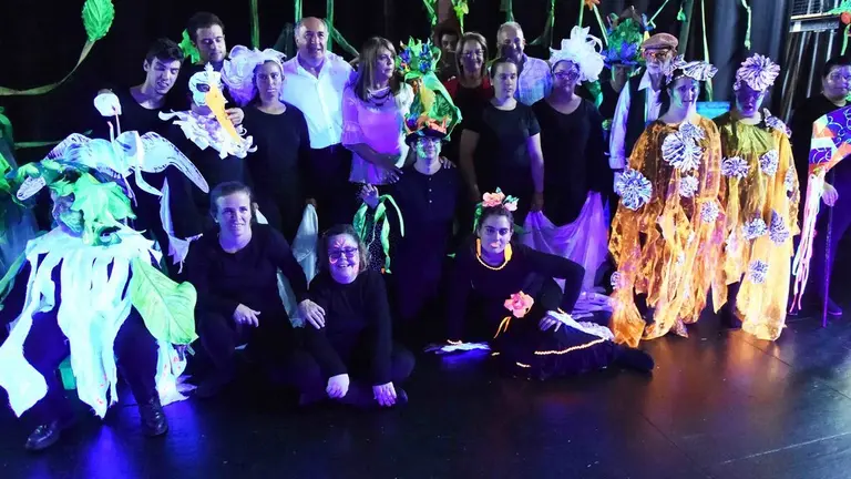 SALUDO GRUPO DE TEATRO APADIS