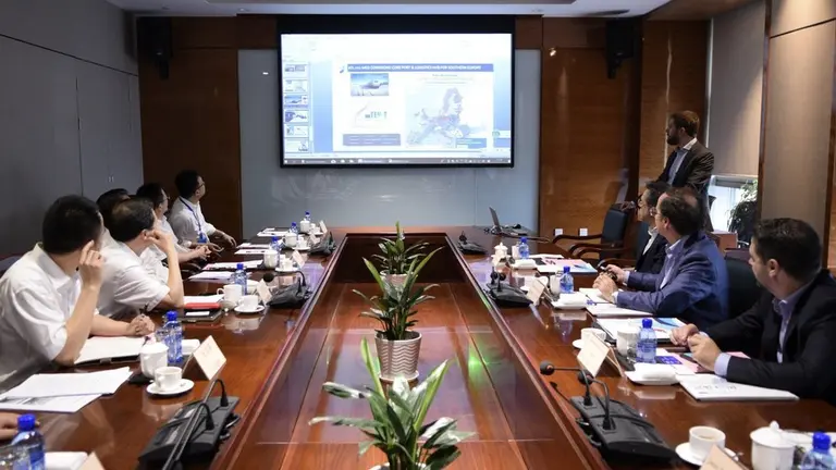 Reuni&oacute;n puertos de Algeciras y Ningbo 1