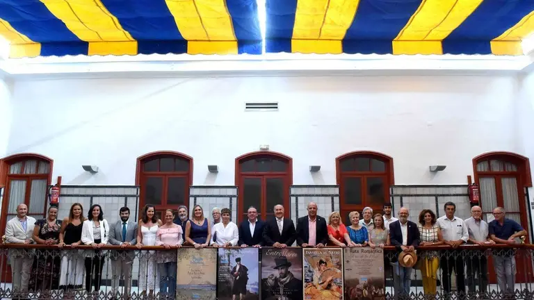 RUEDA DE PRENSA DE PRESENTACI�_N CARTEL ENTREMARES