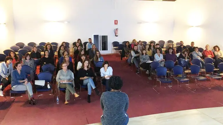 REUNI�_N DE SEGUIMIENTO DE LOS PROFESIONALES DE ERACIS