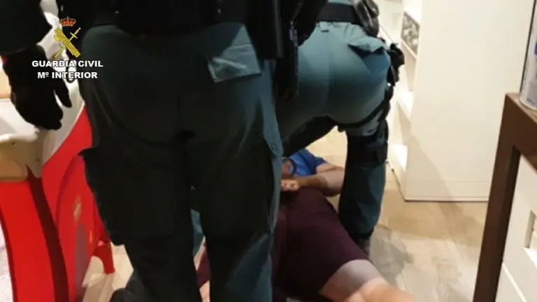 operaci&oacute;n guardia civil