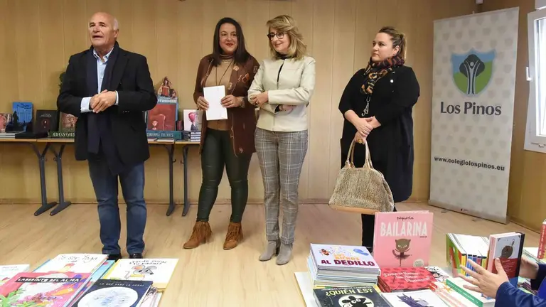 COLEGIO DE LOS PINOS FERIA LIBRO INFANTIL
