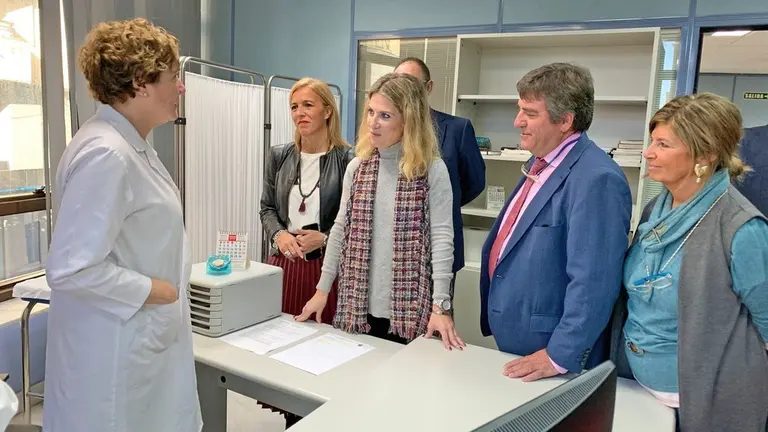 EuropaPress_2518292_Ana_Mestre_visita_la_Unidad_de_Inspecci&oacute;n_del_Campo_de_Gibraltar