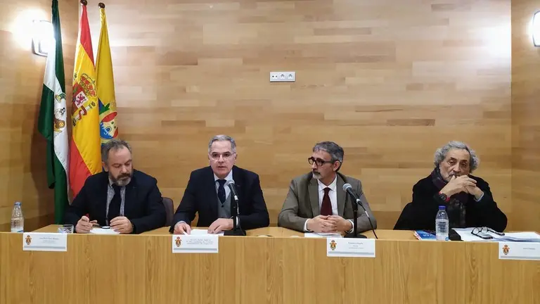 cursos oto&ntilde;o