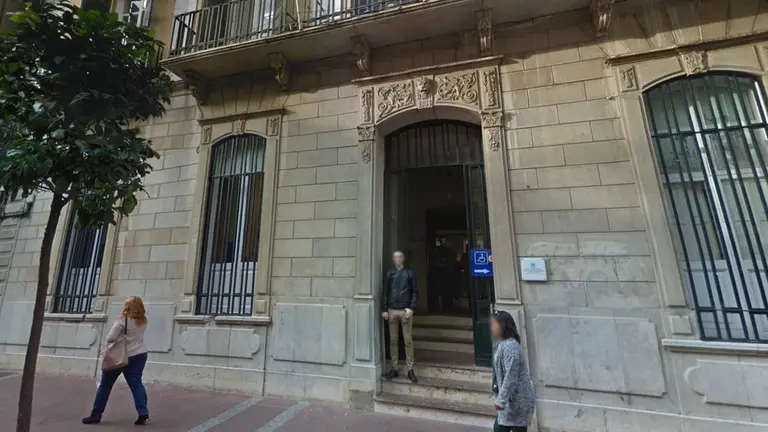 ayuntamiento calle ancha